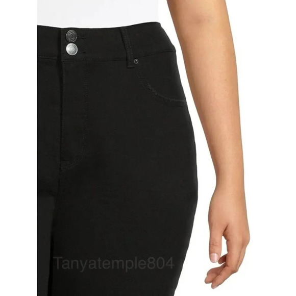 Terra & Sky Women's Plus Size Pull On Curvy Capri Pants with frayed pock… - Picture 6 of 6